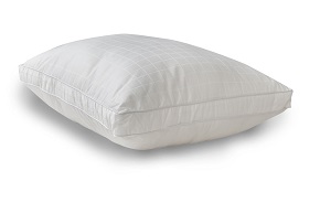 Right Choice Bedding’s Down Alternative Pillow